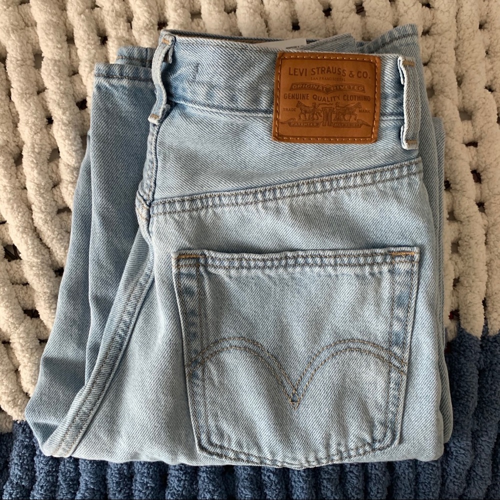 Levi’s high loose jeans